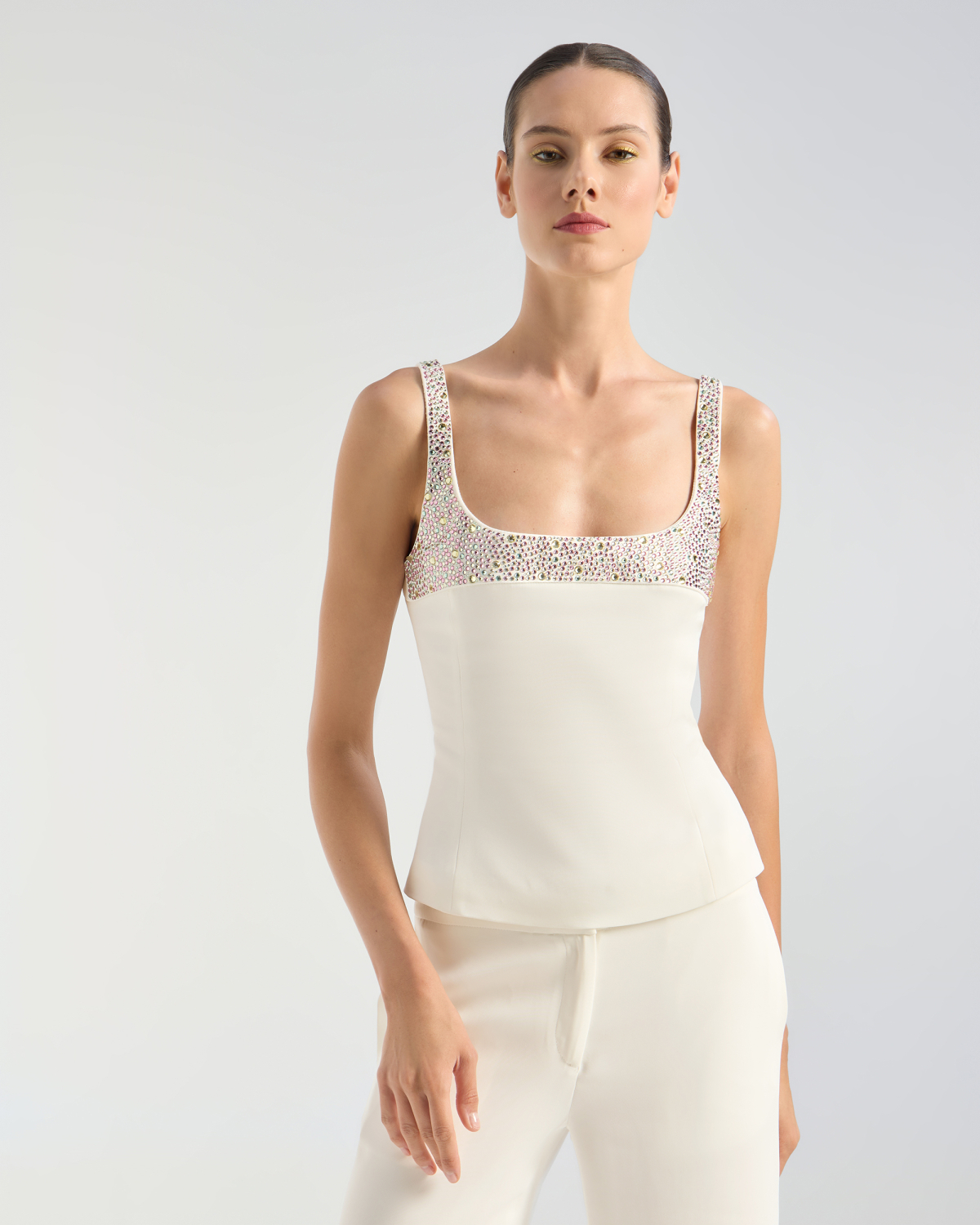 Top con scollo e spalline ricamati | San Valentino, Collezione Cruise 2026, Private sale summer 26, Top & Bluse | Genny