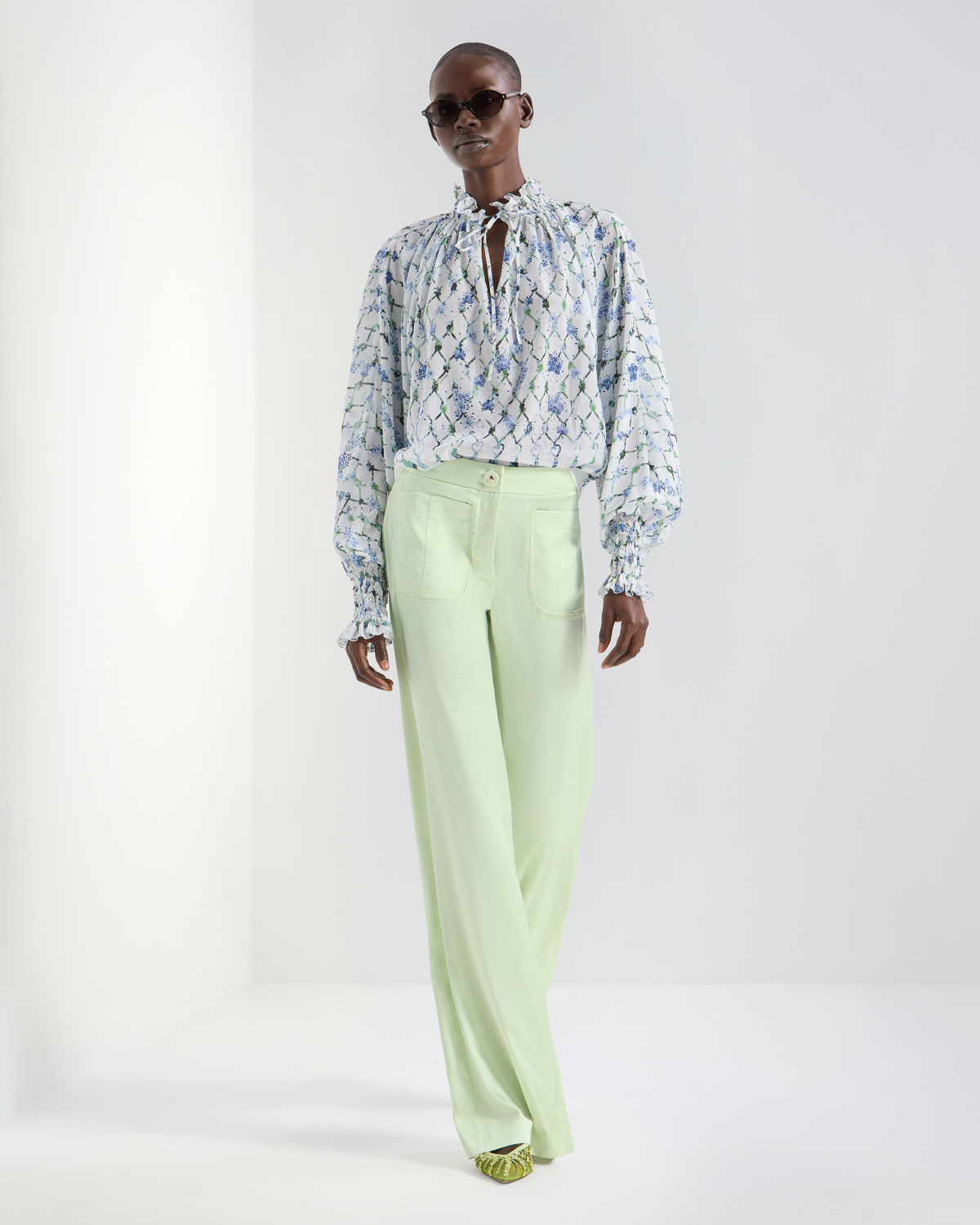Blusa fluida con stampa nappine e strass | Collezione Show SS26, Top & Bluse, Bluse | Genny