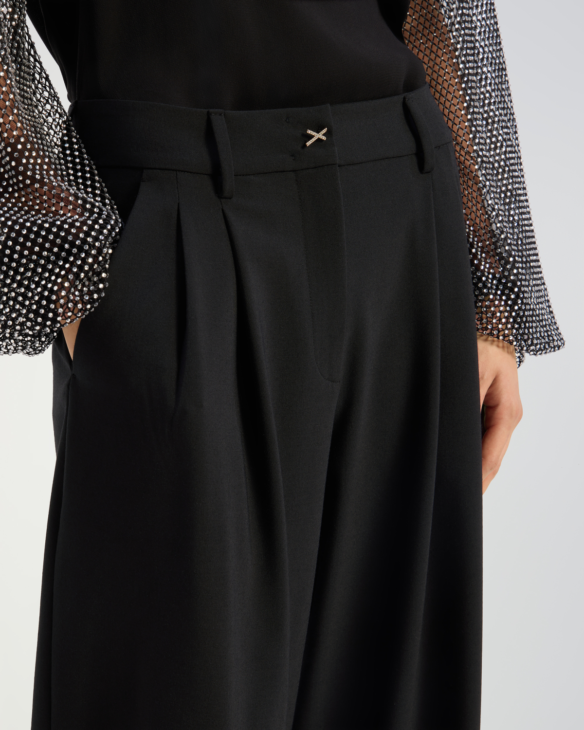Soft-fit wool blend trousers | Pre Fall Collection 2026-27, Skirts & Trousers, Trousers | Genny