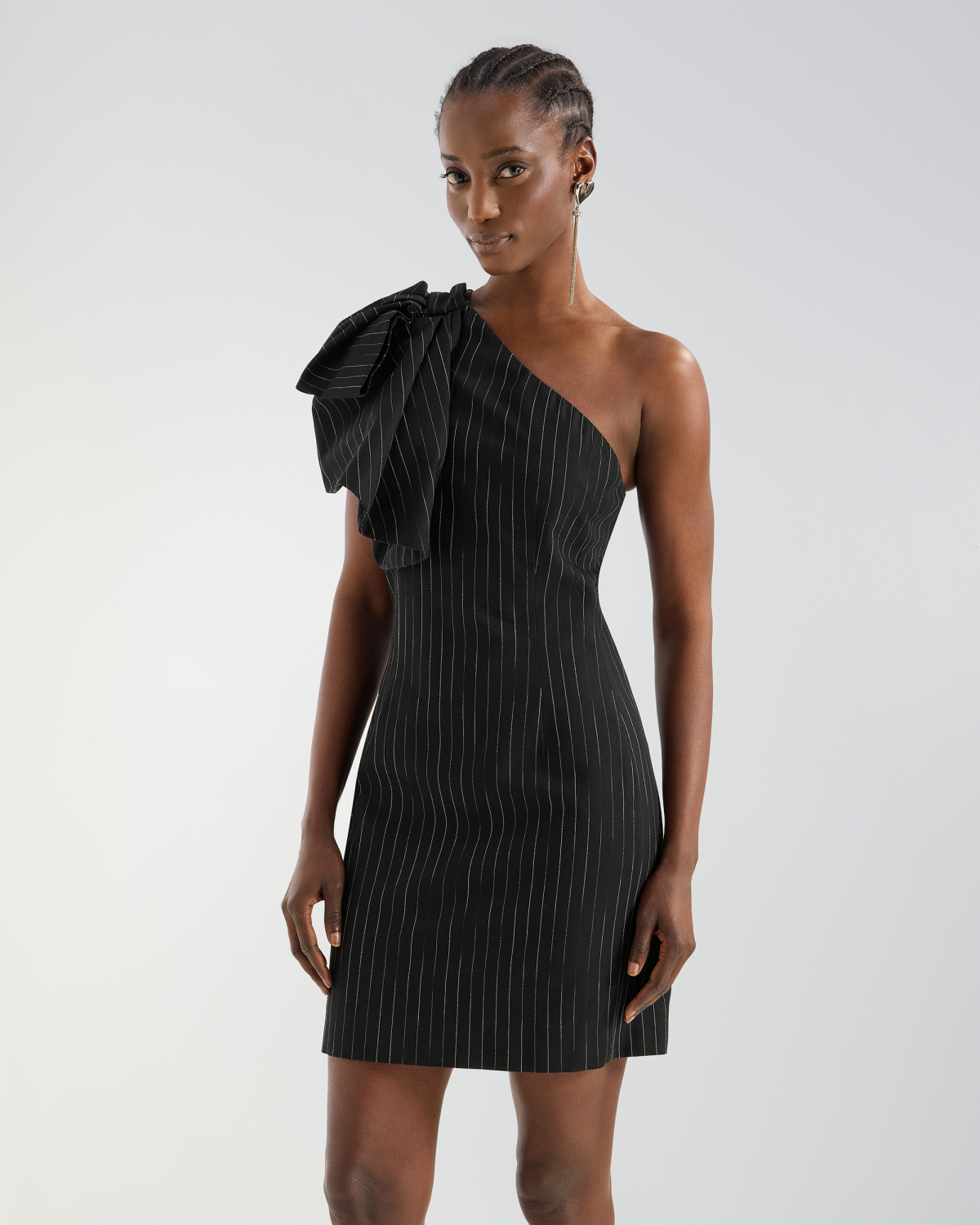 One-shoulder mini pinstripe dress | Pre Fall Collection 2026-27, Dresses & Jumpsuits, Evening and Cocktail dresses, Daily dresses | Genny